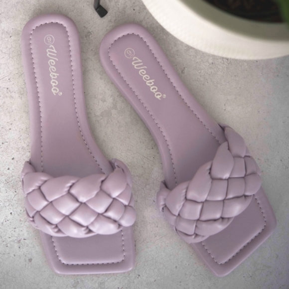 Woven Square Toe Flat Sandals in Lilac - Picture 3 of 3